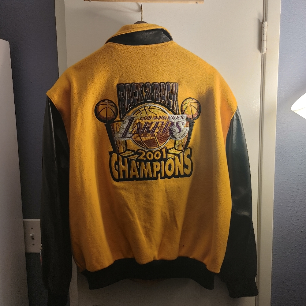 Rare Lakers championship varsity jacket 2001 - Picture 7 of 8